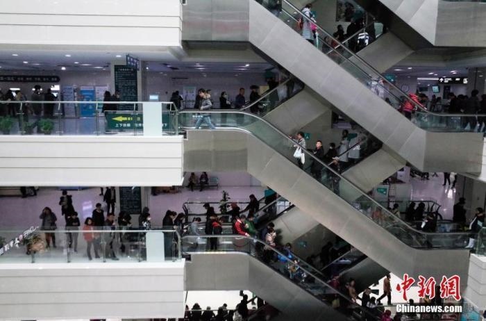 資料圖：某醫(yī)院門診樓。 <a target='_blank' href='/'>中新社</a>記者 殷立勤 攝&#xA;