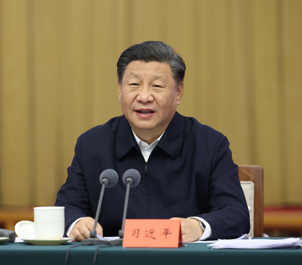 2021年10月22日下午，中共中央總書(shū)記、國(guó)家主席、中央軍委主席習(xí)近平在山東省濟(jì)南市主持召開(kāi)深入推動(dòng)黃河流域生態(tài)保護(hù)和高質(zhì)量發(fā)展座談會(huì)并發(fā)表重要講話。新華社記者 謝環(huán)馳 攝