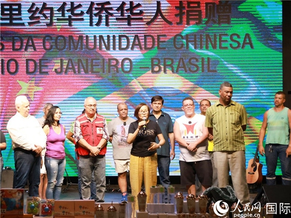 捐贈活動中方發(fā)起人之一的孫特英女士在捐贈活動中致辭。人民網(wǎng)記者 陳海琪攝