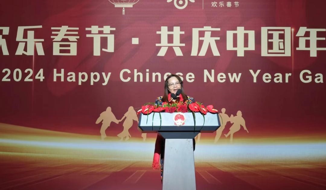 南非旅游部長(zhǎng)德利萊女士致辭。中國(guó)駐南非大使館供圖