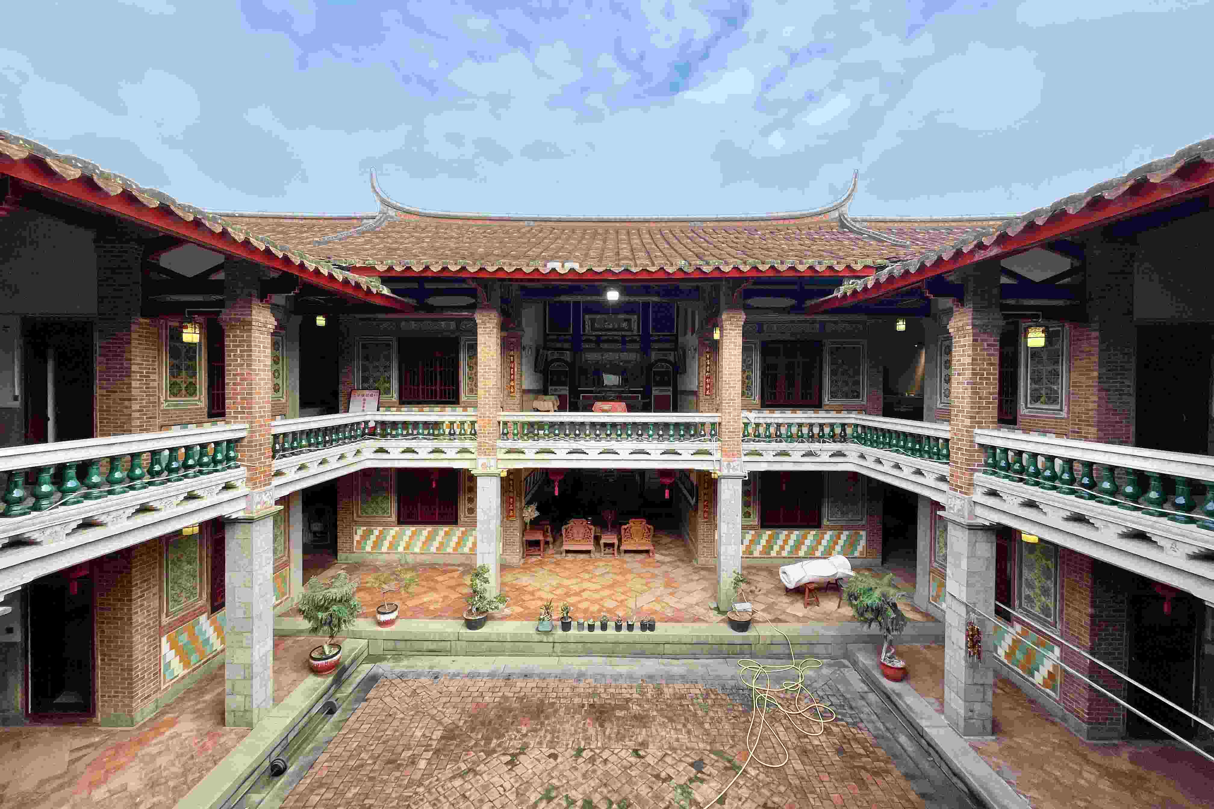 遠(yuǎn)峰厝。林瑤 攝