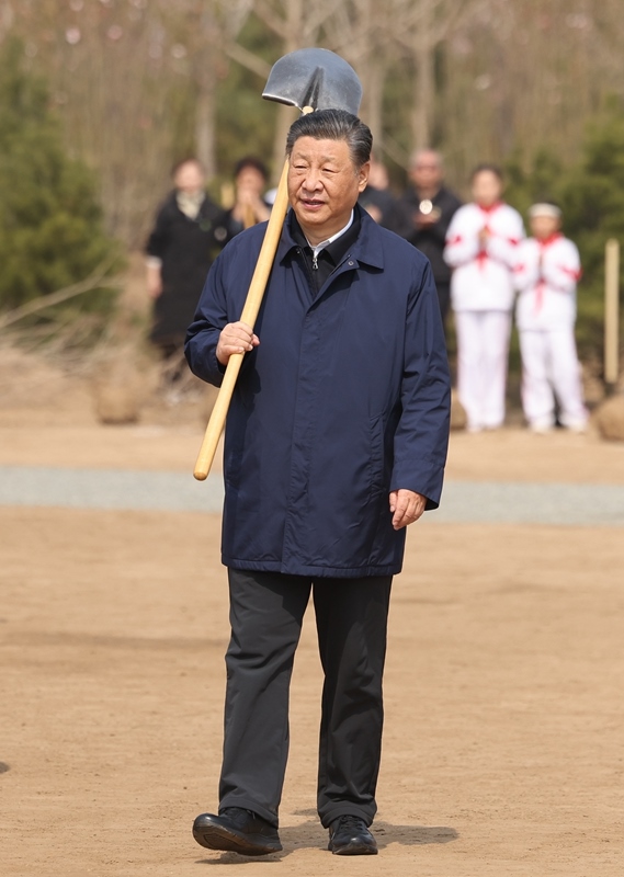 2024年4月3日，習(xí)近平總書(shū)記來(lái)到北京市通州區(qū)潞城鎮(zhèn)參加首都義務(wù)植樹(shù)活動(dòng)。