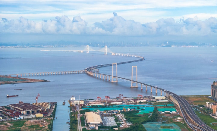 2024年6月27日拍攝的深中通道全景。新華社記者 毛思倩 攝