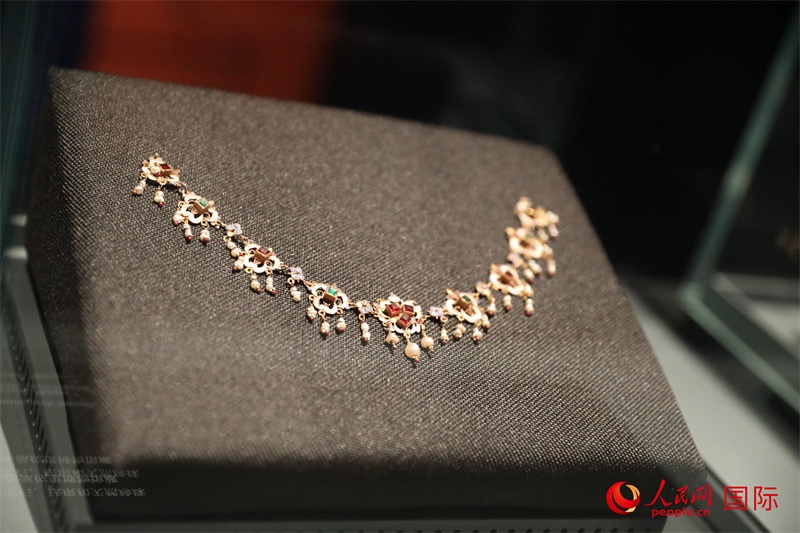 展覽“傳奇之旅：馬可·波羅與絲綢之路上的世界”展品。人民網(wǎng) 殷韜攝