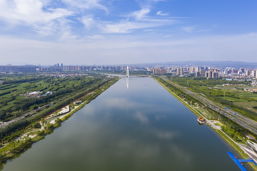 這是2023年6月27日在山西省太原市拍攝的汾河（無(wú)人機(jī)照片）。新華社記者 楊晨光 攝