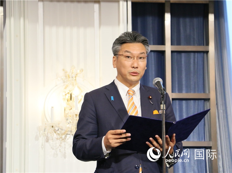 日本國(guó)貿(mào)促會(huì)長(zhǎng)代理橋本岳致辭。人民網(wǎng) 許可攝