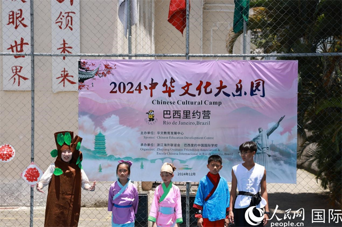 話劇《司馬光砸缸》演繹了中國家喻戶曉的兒童故事。人民網(wǎng)記者 陳海琪攝