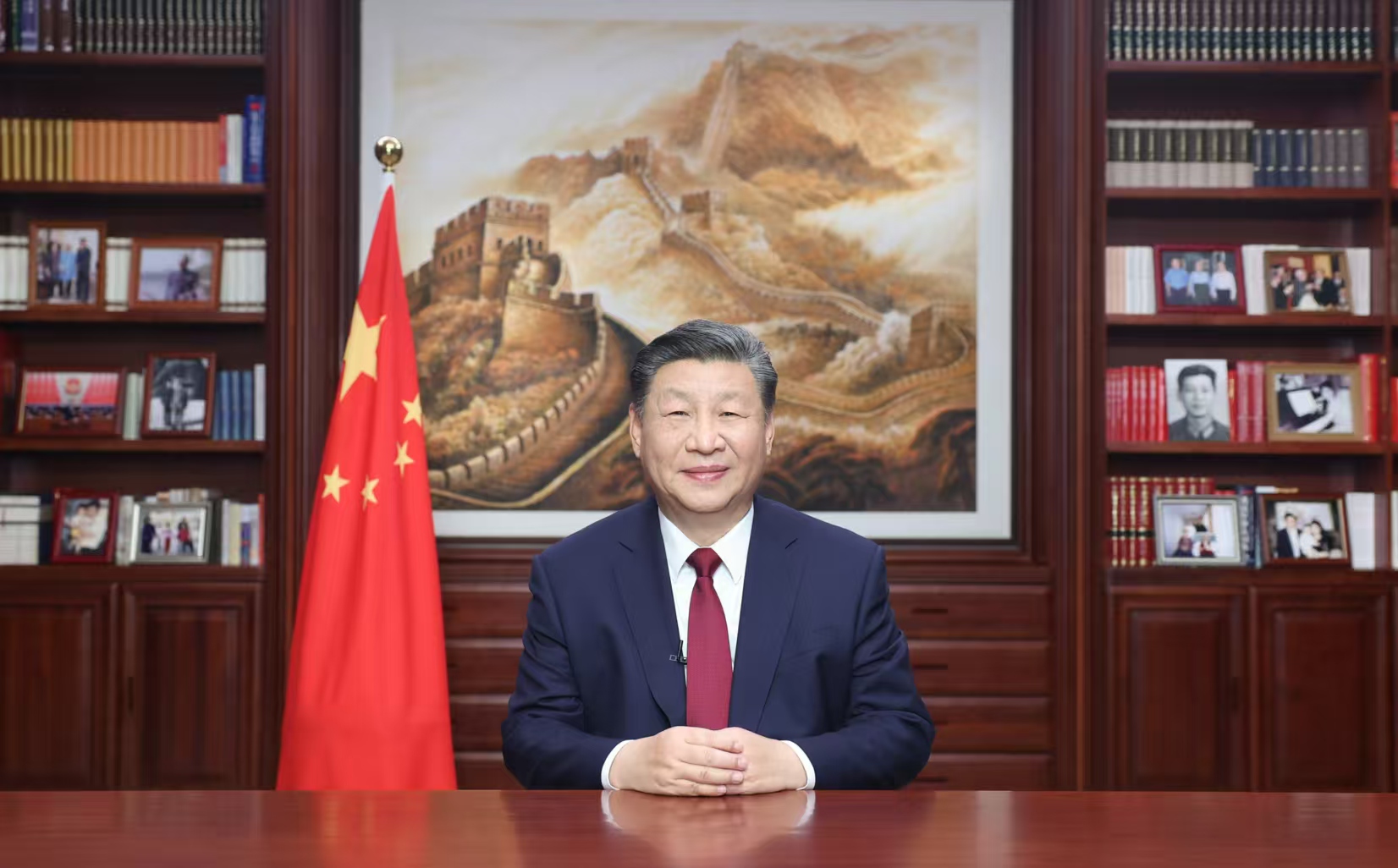 2023年12月31日，新年前夕，國家主席習(xí)近平通過中央廣播電視總臺和互聯(lián)網(wǎng)，發(fā)表二〇二四年新年賀詞。圖片來源：新華社