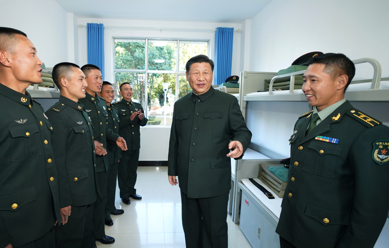 2020年1月19日，習(xí)近平主席視察駐云南部隊(duì)，深入邊防一線，看望慰問官兵。